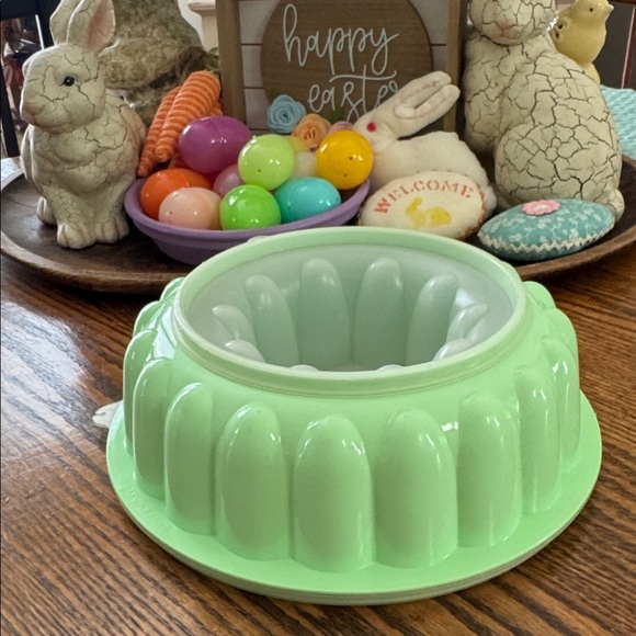Tupperware Other - Vintage TUPPERWARE l Mint Green Jello Mold